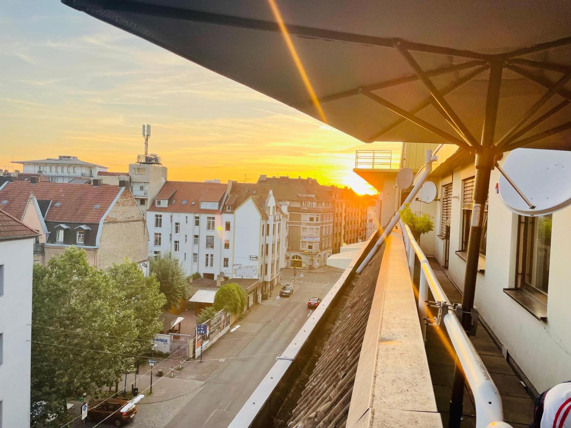 Rooftop Resldence Saarbrücken Buitenkant foto